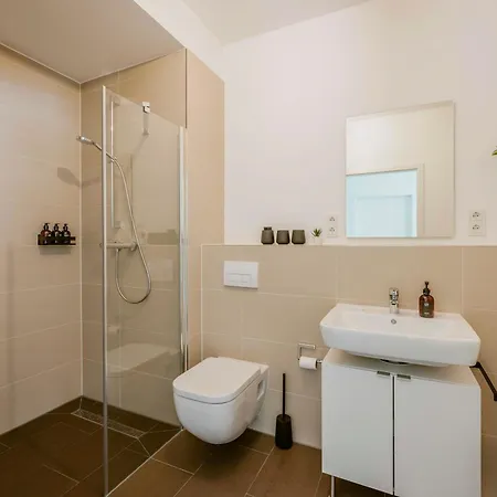 Exquis Artistic 2Br-Apartment Artdeco I Balcony Garden I Family-Friendly I Parking I Home Office Böblingen
