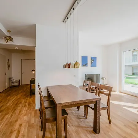 Exquis Artistic 2Br-Apartment Artdeco I Balcony Garden I Family-Friendly I Parking I Home Office * Böblingen