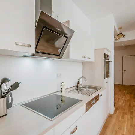 Exquis Artistic 2Br-Apartment Artdeco I Balcony Garden I Family-Friendly I Parking I Home Office Appartement *