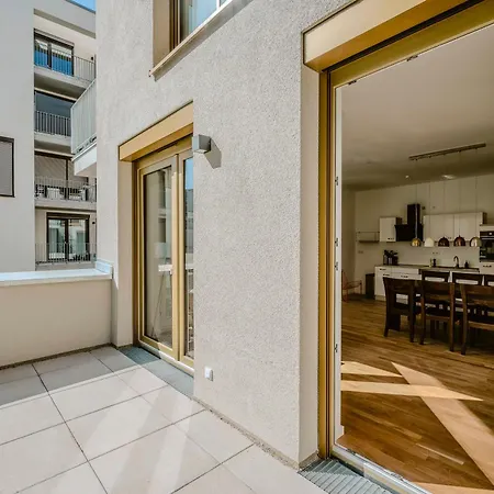 Appartement Exquis Artistic 2Br-Apartment Artdeco I Balcony Garden I Family-Friendly I Parking I Home Office *